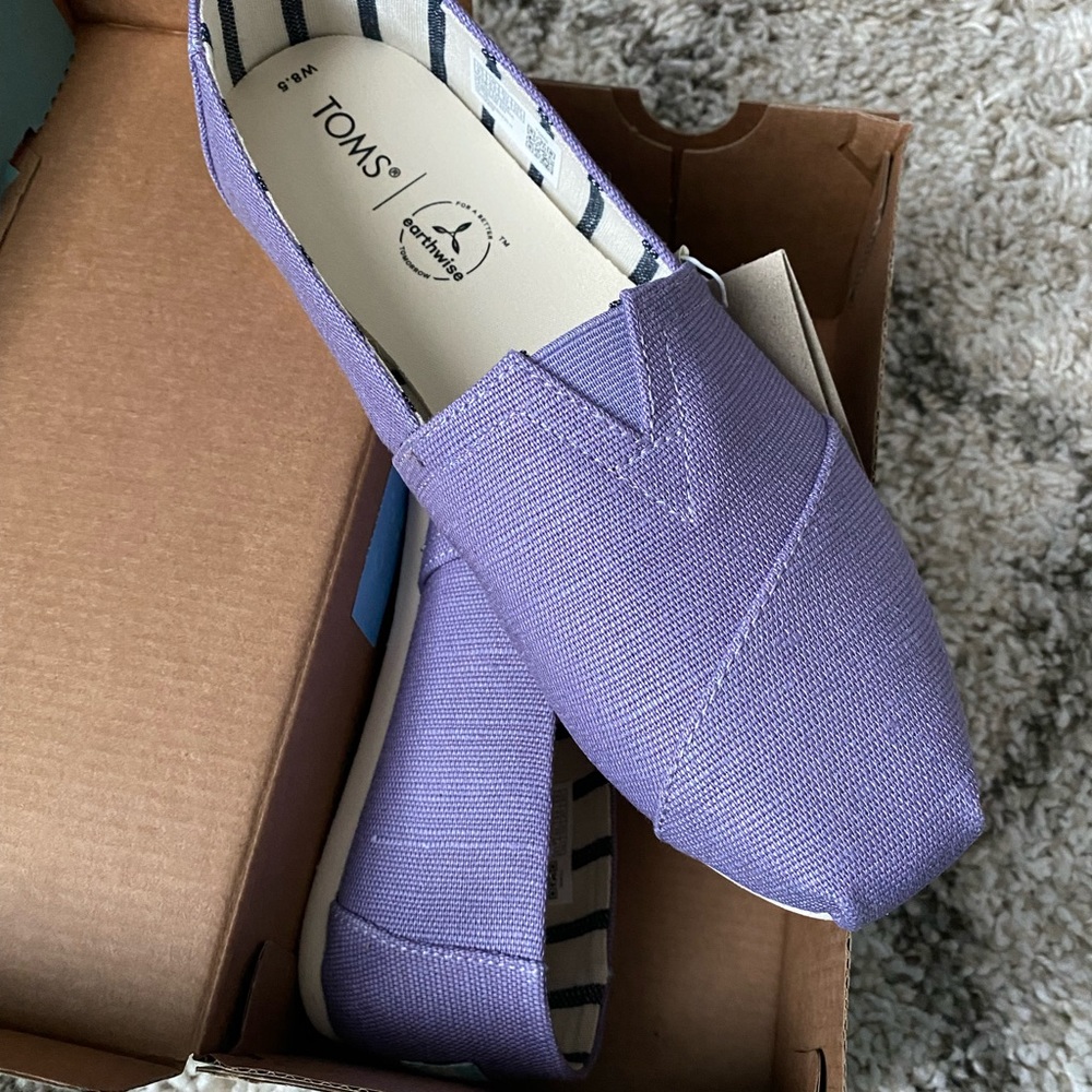 NWT Dusty Purple TOMS Alpargatas / 8.5